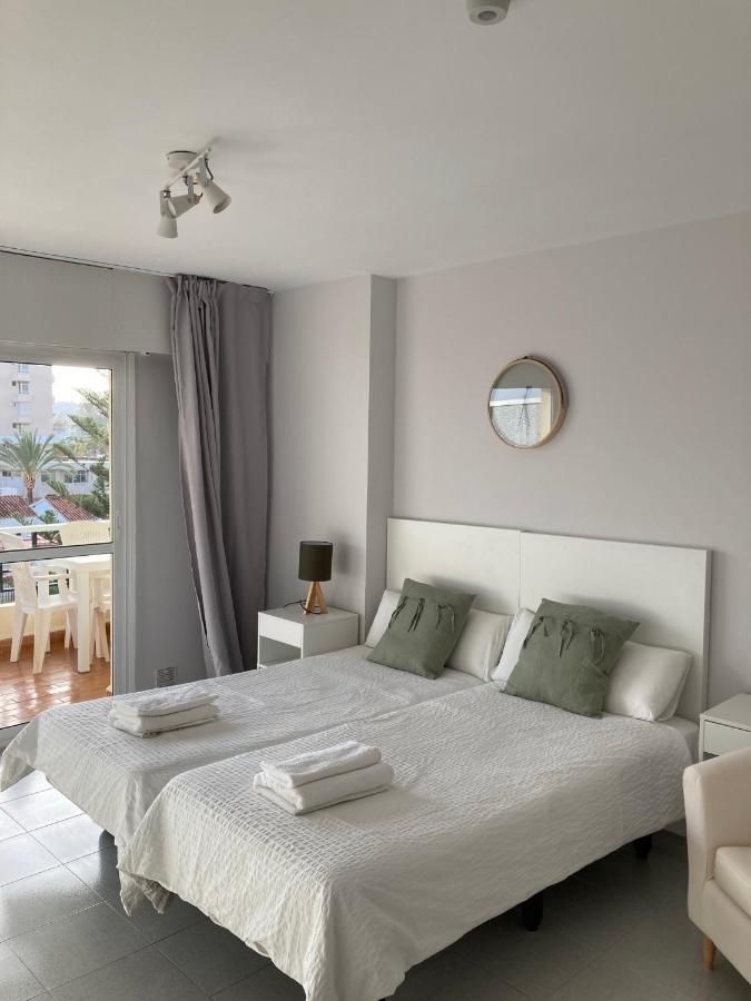 Carihuela Nucleo Cristal Apartment Torremolinos Exterior photo